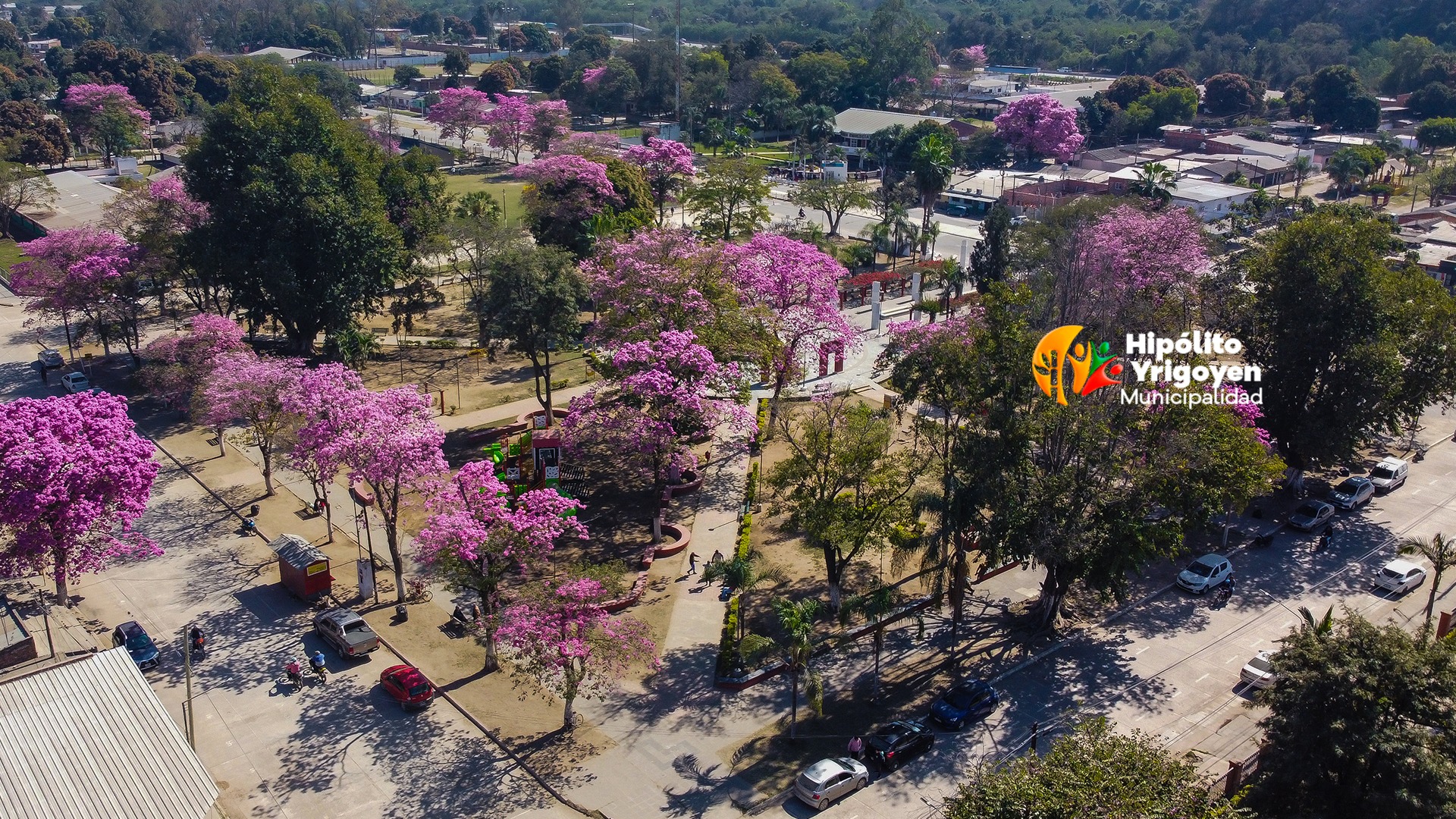 Imagen aérea de la plaza de Hipólito Yrigoyen