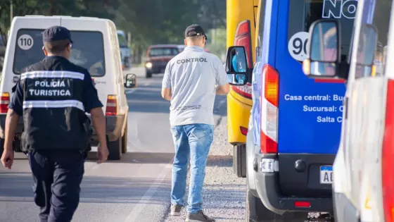 Policía controlando en la ruta