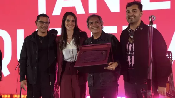 La ministra Arancibia con Los Nocheros
